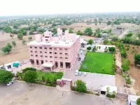 Hotel Kailash International فنادق في Barmer