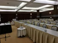 Temu Primula Hotels in Semerak