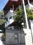 Villa Aurora Hotels near Department of Sociology