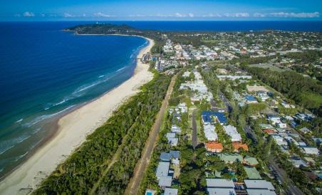 KoKo's Beach House 4 - Housity