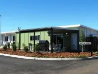 Dooleys Tavern and Motel Capella