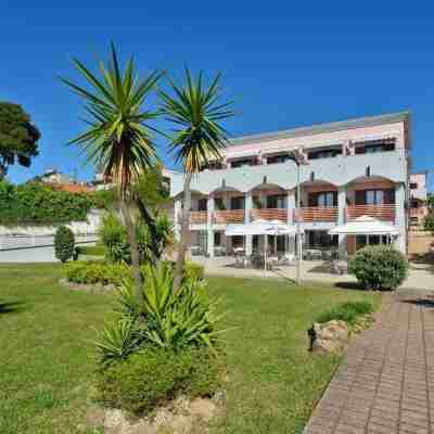 Hotel Mareluna Hotel Exterior