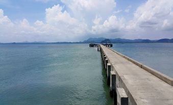 Koh Mook Had Farang Bungalow