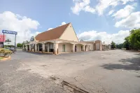 Hotel O Daylight Inn Elkhart I-90, IN Hotels in Elkhart