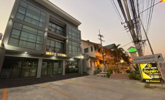 Save Zone Hotel