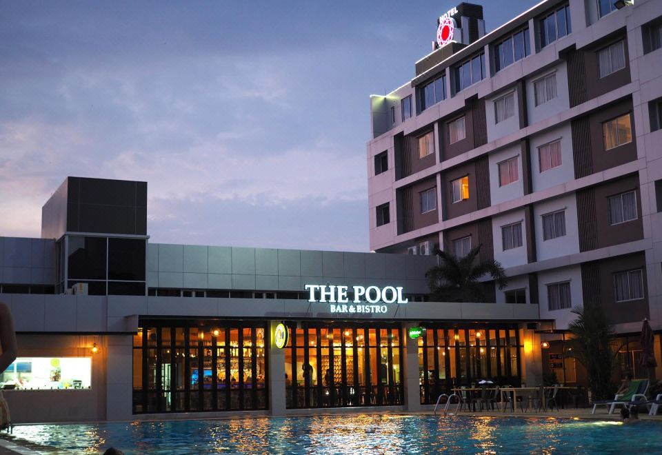 รีวิวโรงแรมนิว ทราเวล ลอดจ์ - โปรโมชั่นโรงแรม 3 ดาวในอำเภอเมืองจันทบุรี | Trip.com