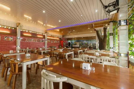 RedDoorz Plus @ Setiabudi Medan 4 Отели в г. Padang Bulan Selayang II