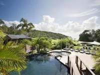 BreakFree Aanuka Beach Resort - Beach