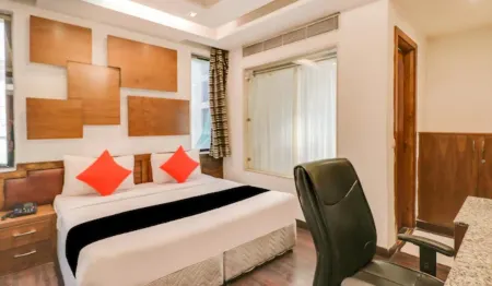 Hotel Gagan Inn - Backside Punjab National Bank Отели в г. Западный Дели