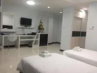 프라이야난 플레이스 호텔  호텔