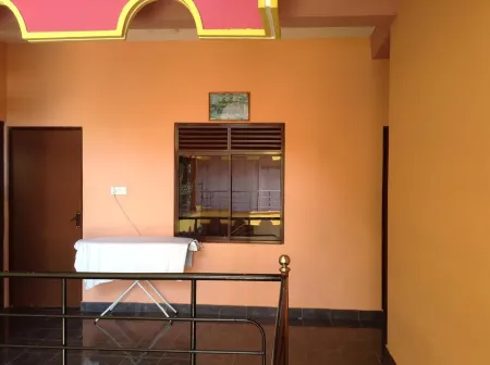 Sunshine Hotel Отели рядом с достопримечательностью «Budu Madura»