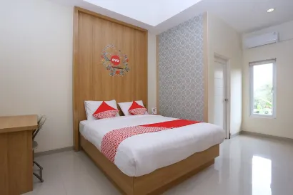 OYO 999 Garuda Guesthouse
