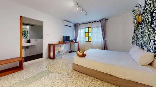 Vish Coco Gallery Hotel