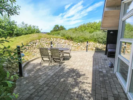 "Aatos" - 500m from the Sea Отели в г. Фанё