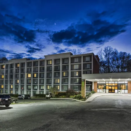 Holiday Inn CHARLOTTESVILLE-UNIV AREA by IHG