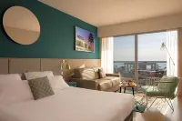 Hôtel Mercure Villeneuve-Loubet Plage Hotels in Villeneuve-Loubet