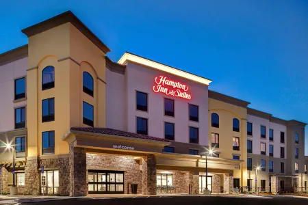 Hampton Inn & Suites by Hilton Marina