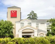 Quality Inn & Suites Raleigh North Raleigh Các khách sạn ở Raleigh
