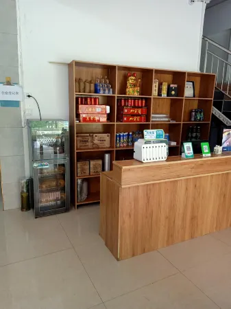 Luodian Daxiao Well Yuanhong Hotel Отели в г. Лодян