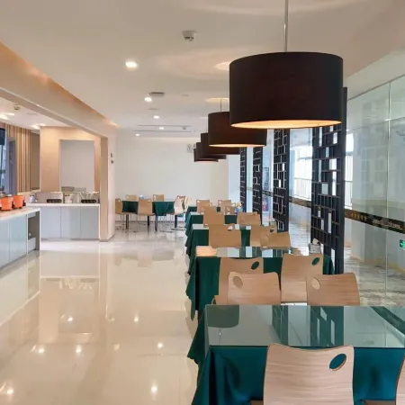 Chaohu Junjie Hotel (Renmin Road)
