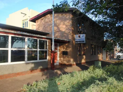 Port Adelaide Backpackers Hotel berhampiran Lickerish