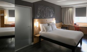 Ibis Skopje City Center