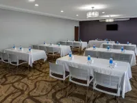尼亞加拉瀑布麥客達套房酒店 尼亞加拉縣酒店