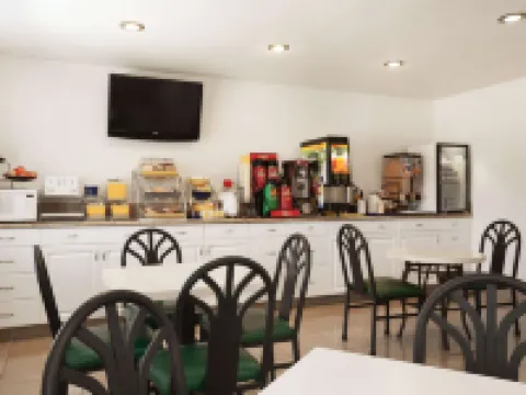 Days Inn by Wyndham Oceanside Hotels in Oceanside