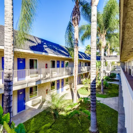 Motel 6 Riverside, CA - South