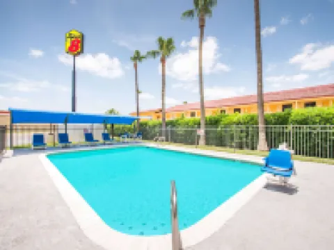 Super 8 by Wyndham Harlingen TX Hoteles en Harlingen
