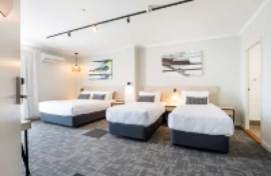 Nightcap at Finsbury Hotel Hotels near ISKCON Adelaide