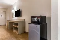 Motel 6 Raleigh, NC Cary