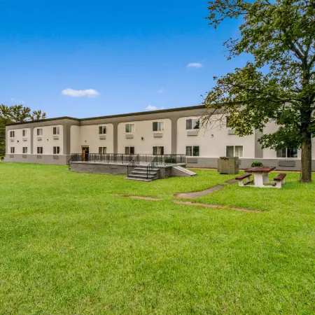 Motel 6 Tinton Falls NJ Neptune