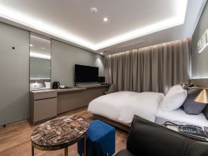 Bundang Breeze Hotel