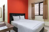 TwoSpaces Living at Toedjoeh Enam Homestay Syariah