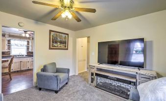 Cozy Helper Home w/ Fenced Yard, Pets Welcome