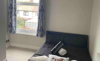 Immaculate 2-Bed House in Manchester