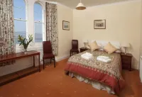 New Birchfield Hotel Hotels near Weston-super-Mare