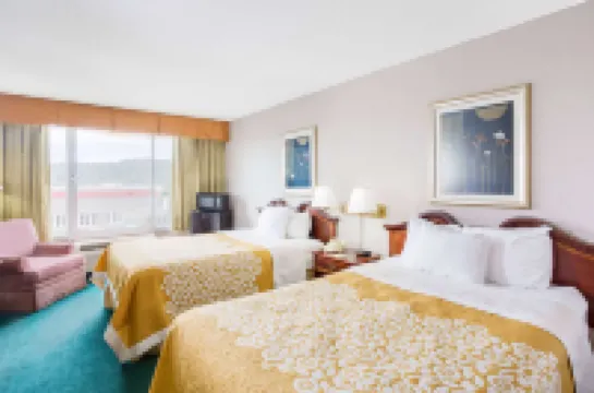 Days Inn by Wyndham Cambridge