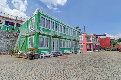 Super OYO Collection O 90617 Rumah Oma Opa Syariah Hotel dekat Kolam pancing