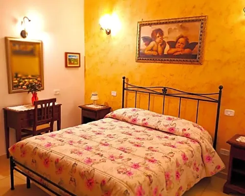 Bed and Breakfast Camere Primavera Hotels in Fondi
