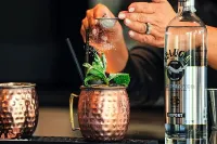 M House Hotel - bar
