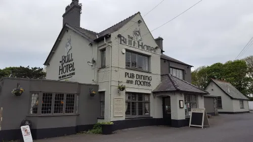 The Bull Hotel Hotels in Rhosgoch