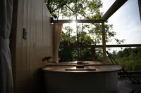 GlampingKnot Hotels in Daisen