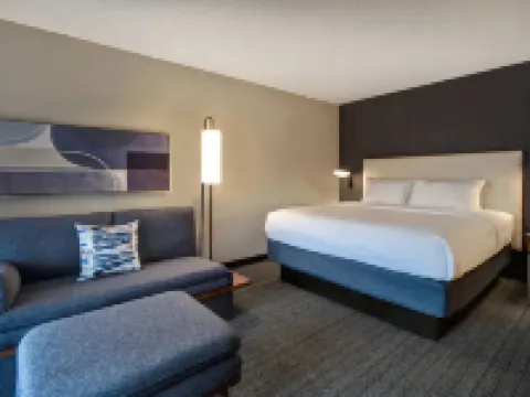 Courtyard Cincinnati Airport Hotels in Erlanger
