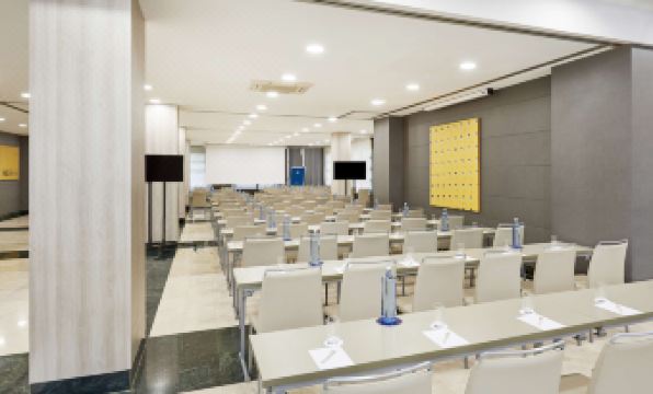 NH Valencia Las Artes