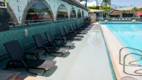 Hotel San Juan Internacional - Pools