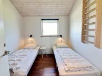 "Thrugils" - 800m from the Sea