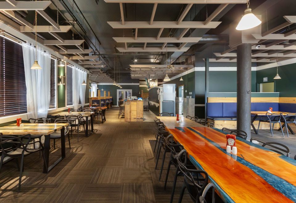 Best Western High Road Inn Hotel Over view