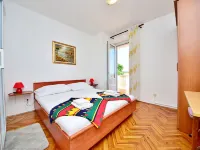 Jelka Hotel a 